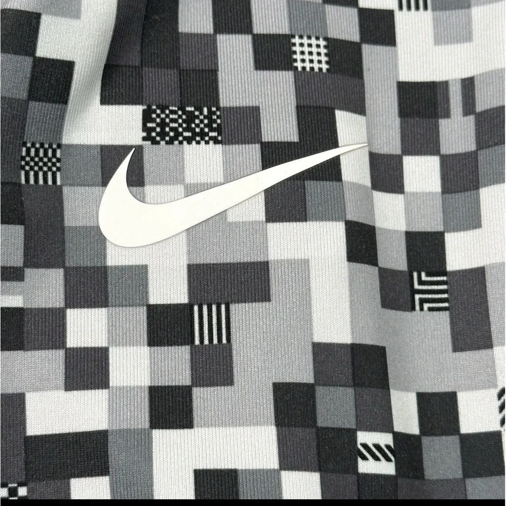 Nike pro hoodie